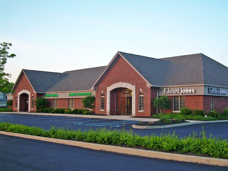 1330-1350 W Southport Rd, Indianapolis, IN à louer - Photo du bâtiment - Image 1 de 1