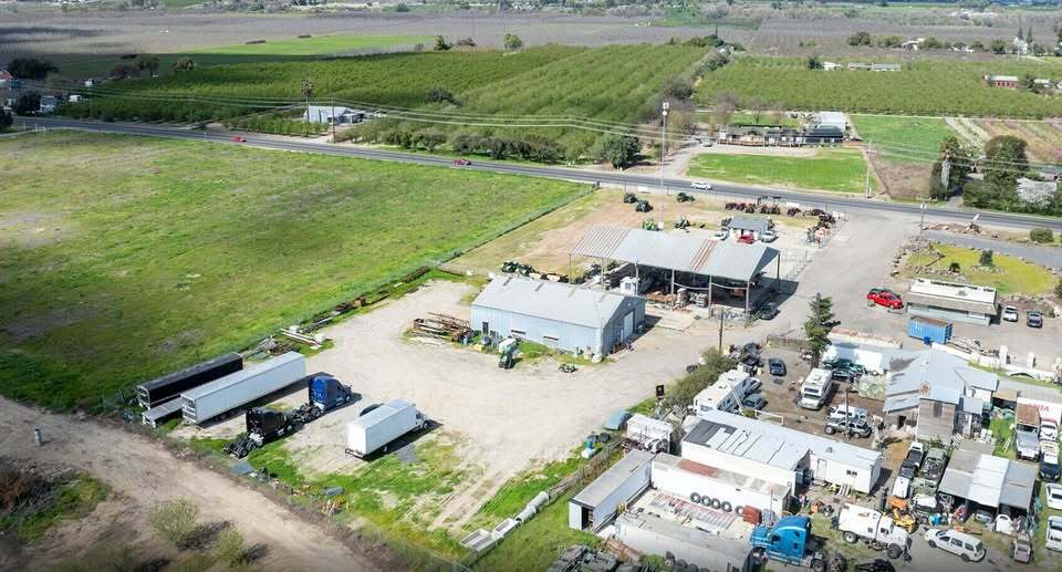 5600 State Highway 108, Oakdale, CA for lease - Building Photo - Image 2 of 3