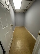 1804 Oak Tree Rd, Edison, NJ à louer Photo du bâtiment- Image 2 de 8