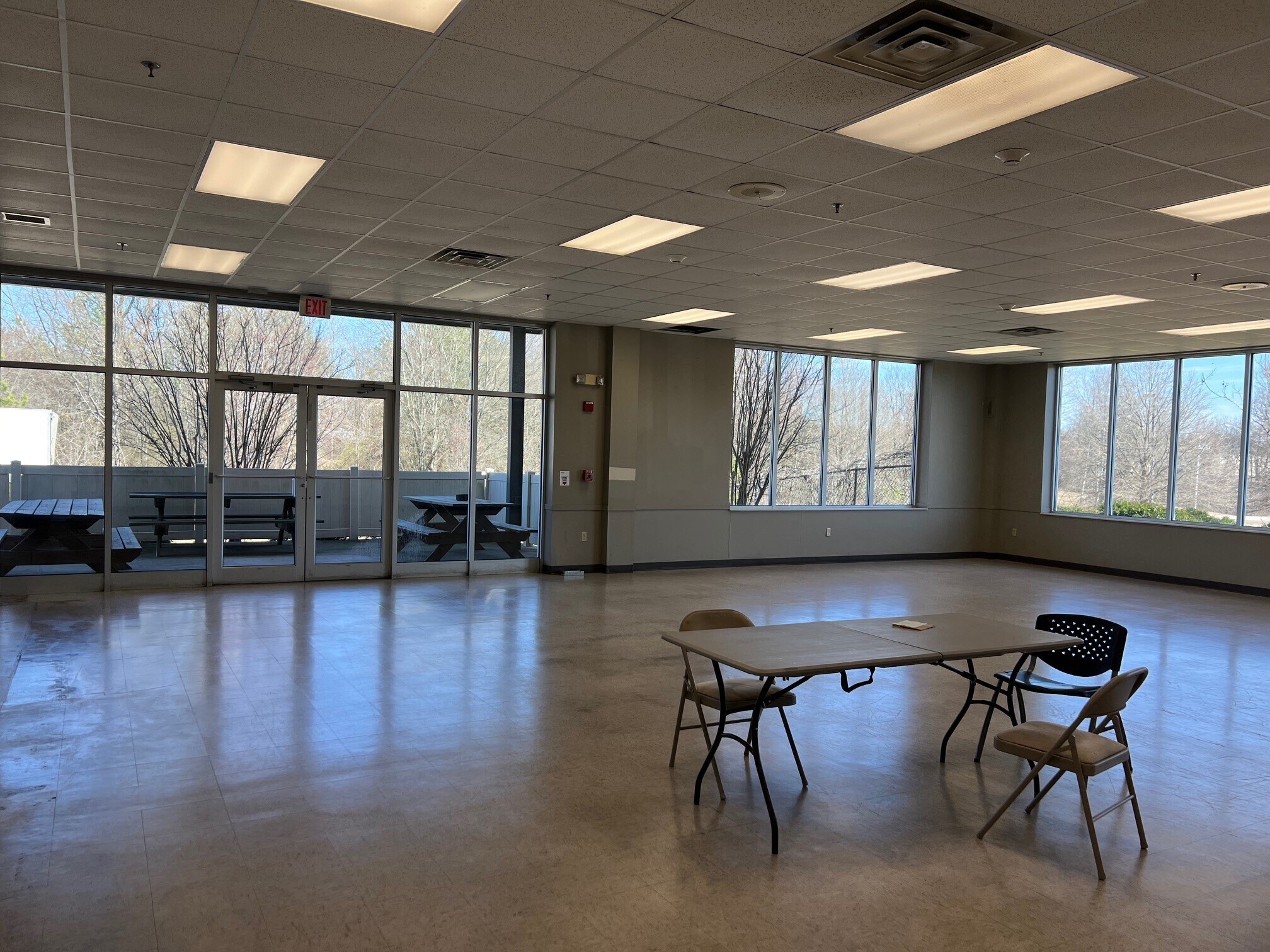 4015 Helton Dr, Florence, AL for lease Building Photo- Image 1 of 8