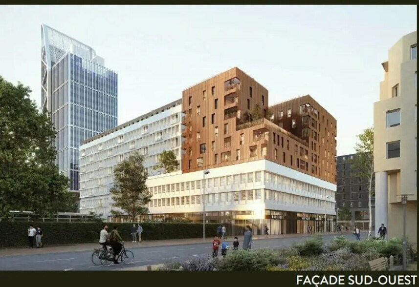 Retail in Lyon for lease - Building Photo - Image 2 of 5