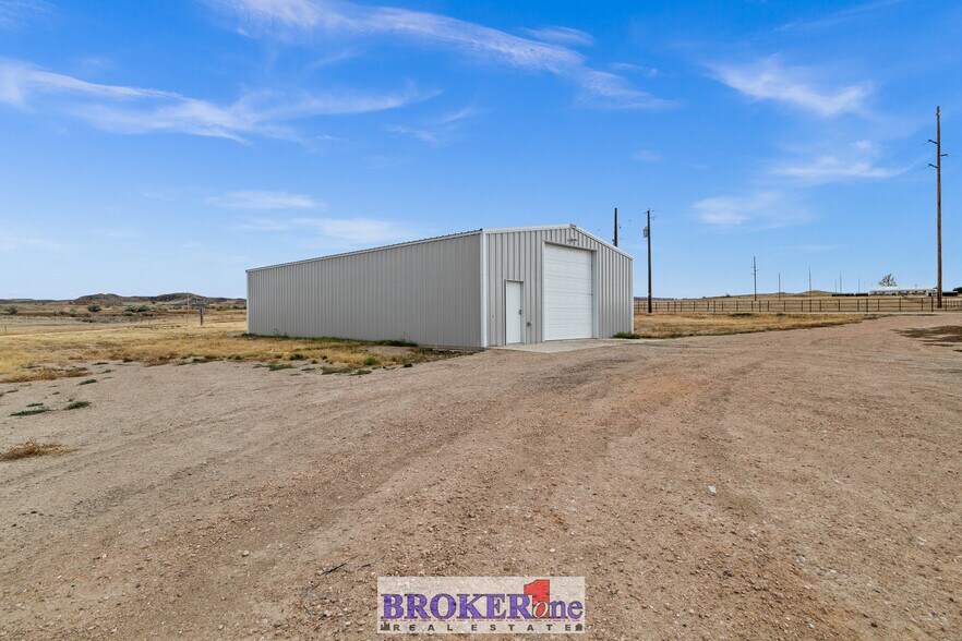 220 Highway 96, Douglas, WY à louer - Photo du bâtiment - Image 2 de 12