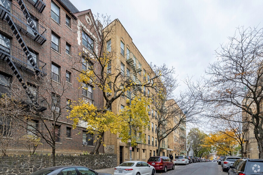 1491 Montgomery Ave, Bronx, NY for sale - Primary Photo - Image 1 of 5