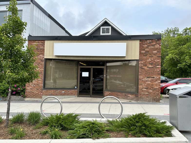 365 King St, Midland, ON for sale - Primary Photo - Image 1 of 5