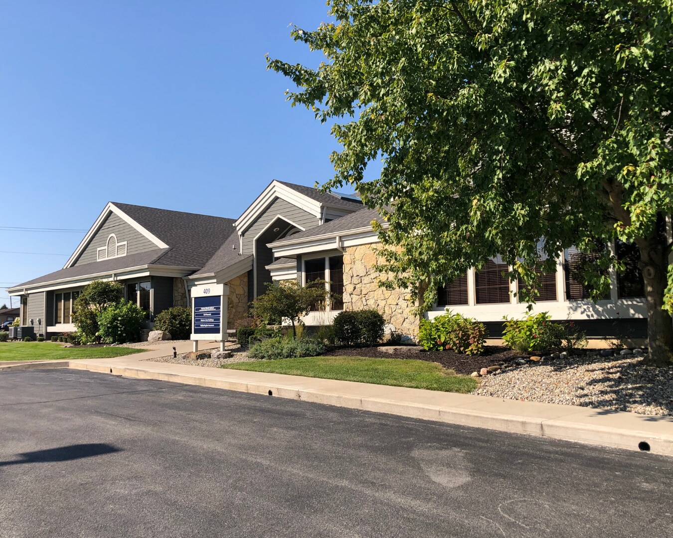 409 E Cook Rd, Fort Wayne, IN for lease Building Photo- Image 1 of 15