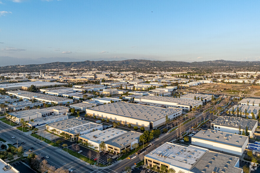 12301 Hawkins St, Santa Fe Springs, CA for lease - Building Photo - Image 3 of 11