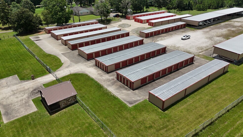 1660 TX-150, Coldspring, TX à vendre - Photo du bâtiment - Image 3 de 19