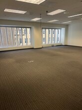 190 S La Salle St, Chicago, IL for lease Building Photo- Image 1 of 3