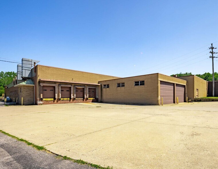 5909 W 130th St, Parma, OH à vendre - Photo du bâtiment - Image 3 de 3