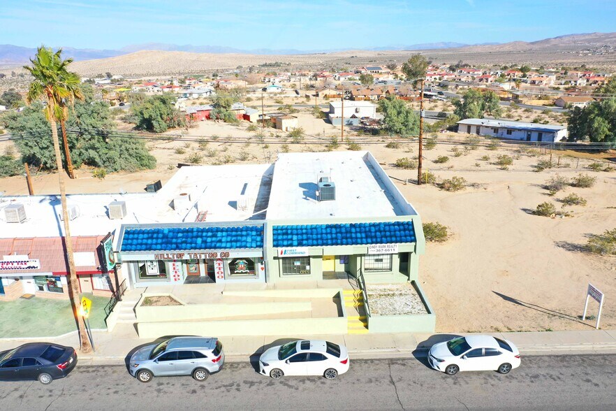 5785 Adobe Rd, Twentynine Palms, CA à vendre - Photo du bâtiment - Image 2 de 4
