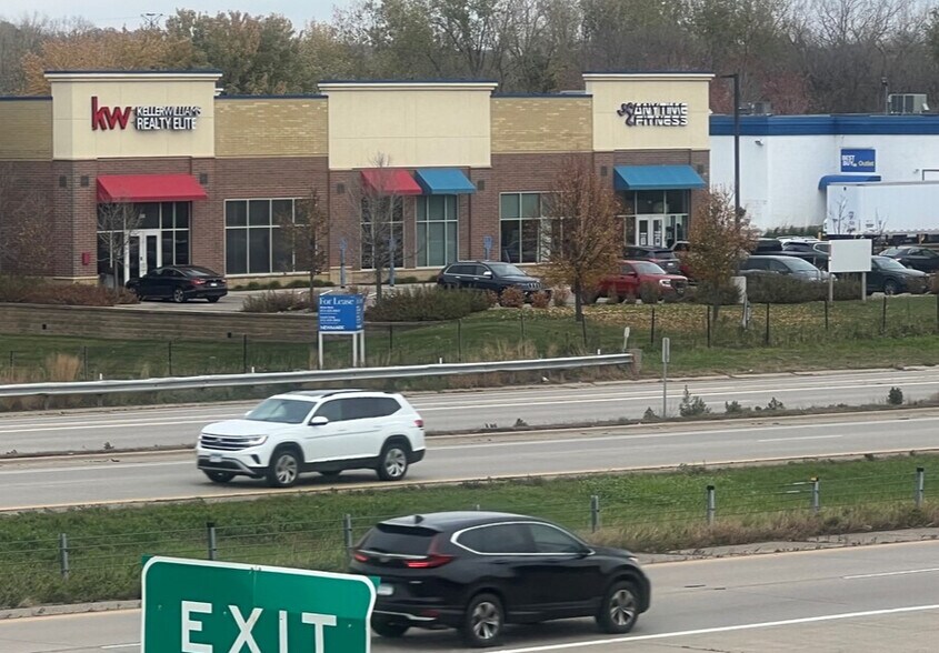 14711 Martin Dr, Eden Prairie, MN à louer - Photo du bâtiment - Image 1 de 1