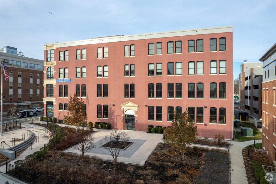 60 Main St, Brockton, MA à louer - Photo du bâtiment - Image 3 de 4