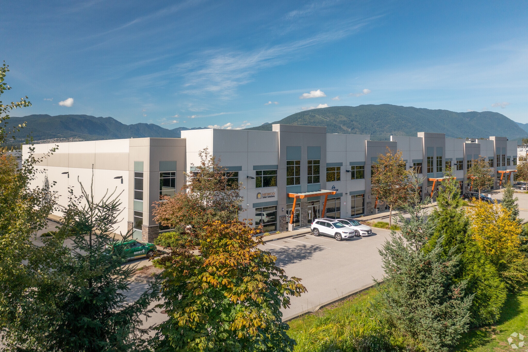 550 Sherling Pl, Port Coquitlam, BC for sale Primary Photo- Image 1 of 1