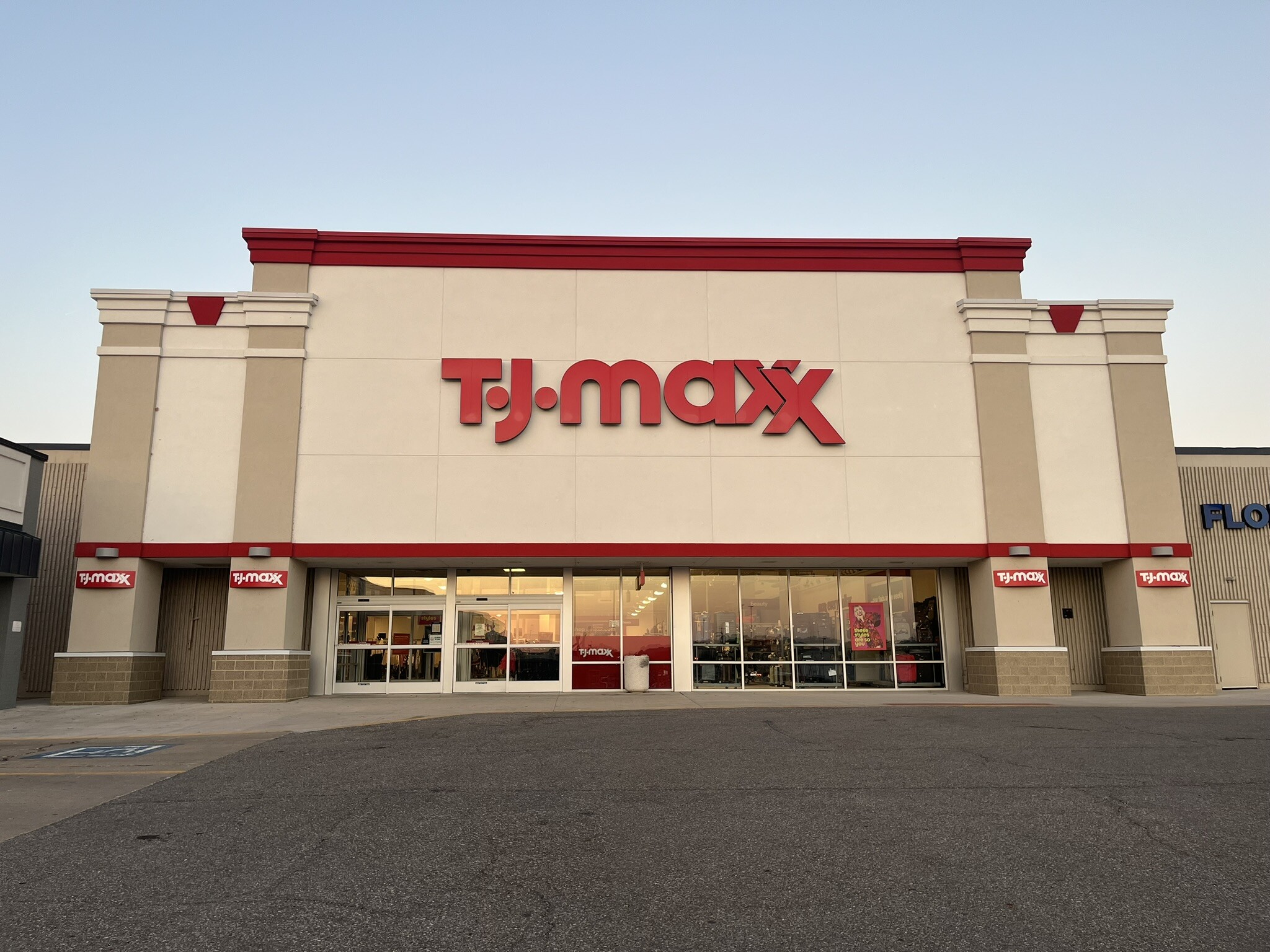 1131 N Quincy Ave, Ottumwa, IA à louer Photo du bâtiment- Image 1 de 7