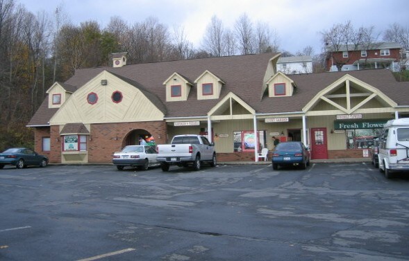 1191 Route 9W, Marlboro, NY à louer - Photo du bâtiment - Image 2 de 5