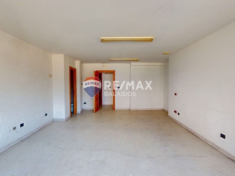 Bureau dans Vigo, Pontevedra à vendre - Photo du bâtiment - Image 3 de 47
