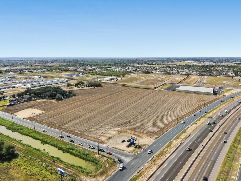 Interstate 2 & N. Milano Road, Weslaco, TX à vendre - Photo du bâtiment - Image 2 de 8