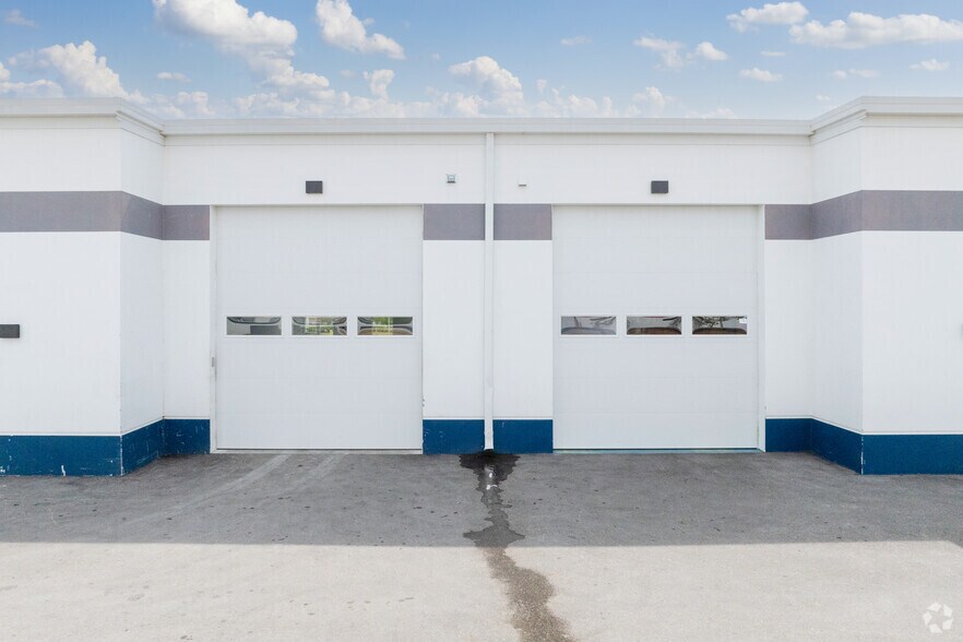 16360 Innovation Ln, Fort Myers, FL for lease - Building Photo - Image 2 of 27