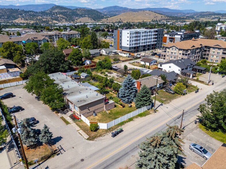 250-272 Asher Rd, Kelowna, BC for sale - Aerial - Image 3 of 8