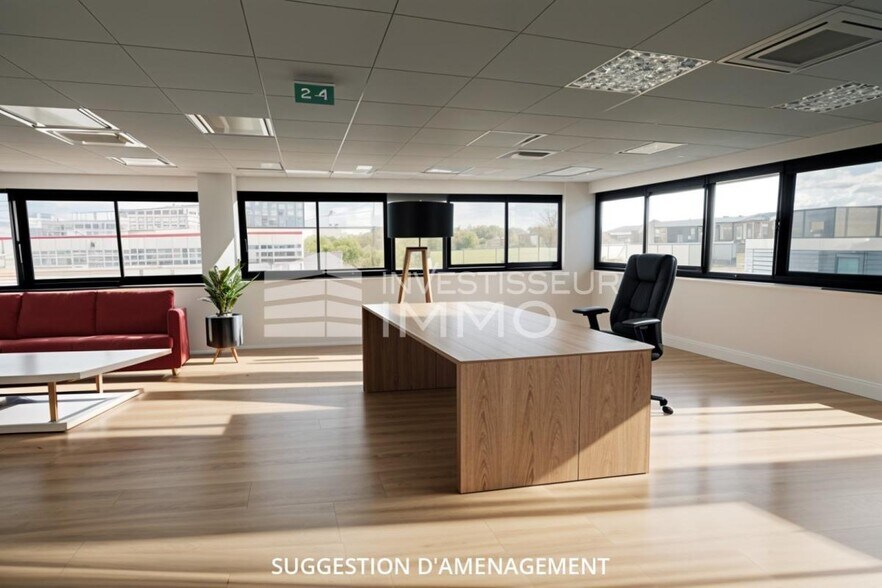 Office in Orly for lease - Interior Photo - Image 1 of 6