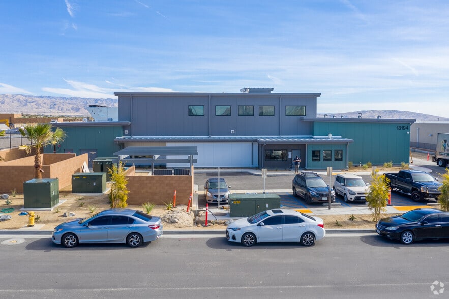 18194 Blue Dream Crossing, Desert Hot Springs, CA for sale - Building Photo - Image 2 of 47