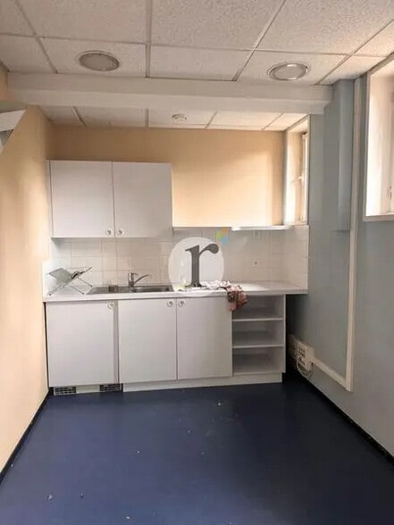 Commerce de détail dans Lambersart à louer - Photo intérieure - Image 2 de 5