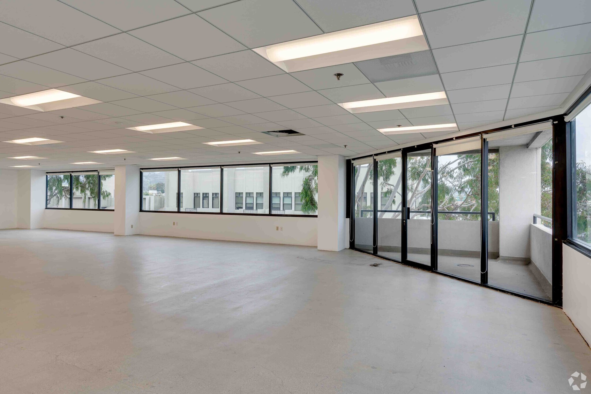 425 E Colorado St, Glendale, CA for lease Interior Photo- Image 1 of 1