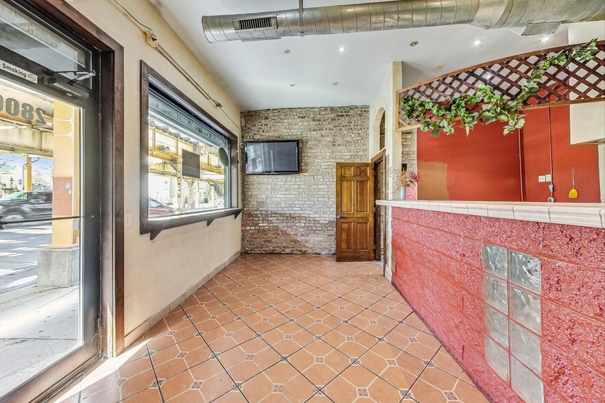 2806 W Lake St, Chicago, IL à louer - Photo intérieure - Image 3 de 14