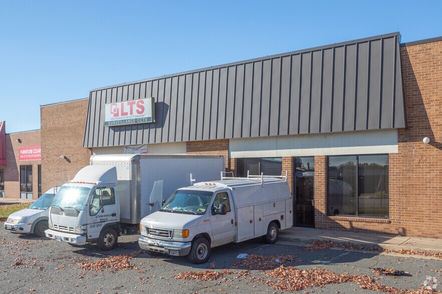 5710 General Washington Dr, Alexandria, VA à louer - Photo du bâtiment - Image 3 de 4