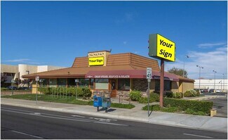 Plus de détails pour 44430 20th St W, Lancaster, CA - Commerce de détail à louer