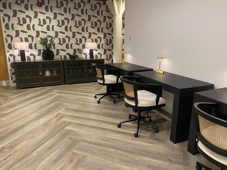 Ocean Way, Southampton for lease - Interior Photo - Image 2 of 21