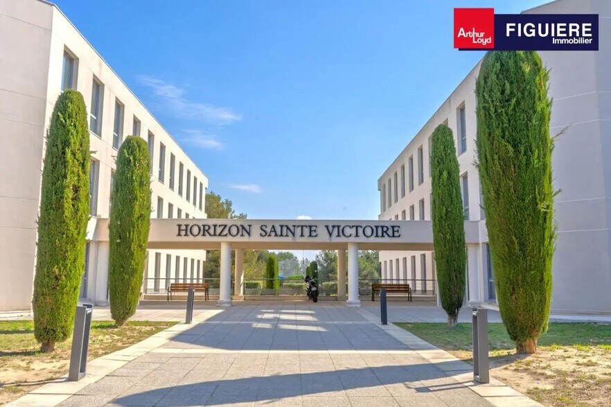 Bureau dans Aix-en-Provence à louer - Photo du bâtiment - Image 2 de 7