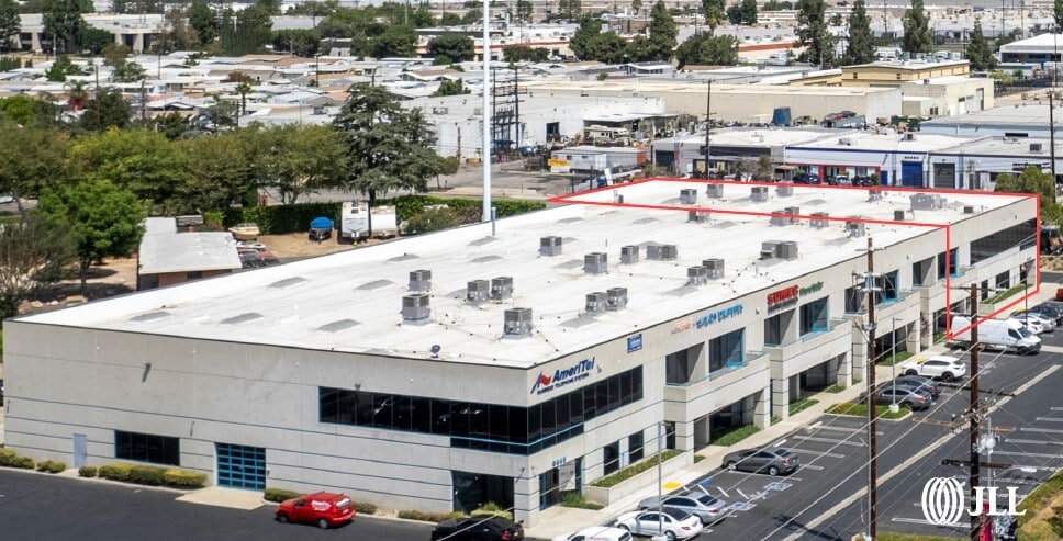 9445-9457 De Soto Ave, Chatsworth, CA for lease - Building Photo - Image 2 of 10