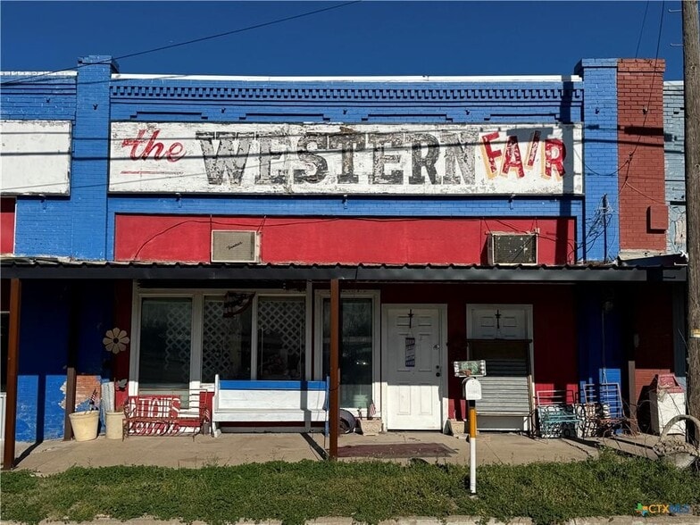 204 E Gassaway, Lott, TX for sale - Building Photo - Image 1 of 6