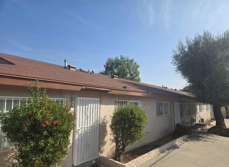 2163 Sunrise Ln, San Bernardino, CA à vendre - Photo du bâtiment - Image 2 de 14