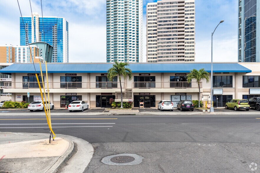 614 Cooke St, Honolulu, HI à louer - Photo du bâtiment - Image 3 de 7
