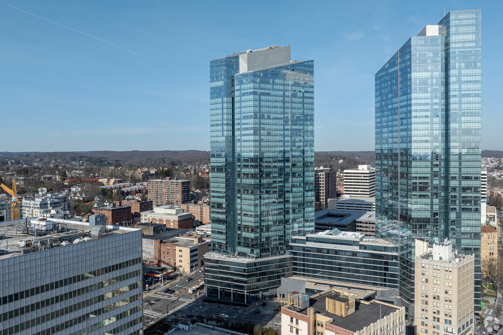7 Renaissance Sq, White Plains, NY for lease Primary Photo- Image 1 of 14