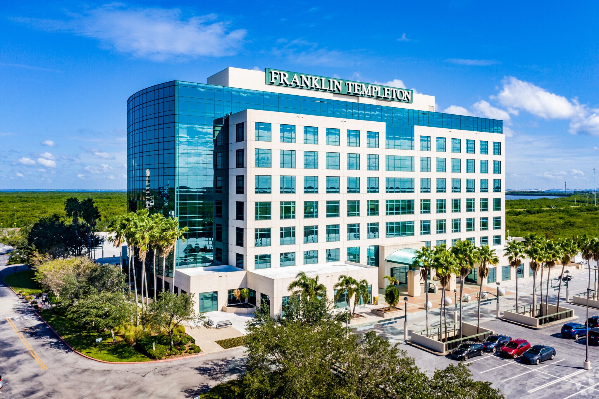 140 Fountain Pky, Saint Petersburg, FL à louer Photo principale- Image 1 de 5