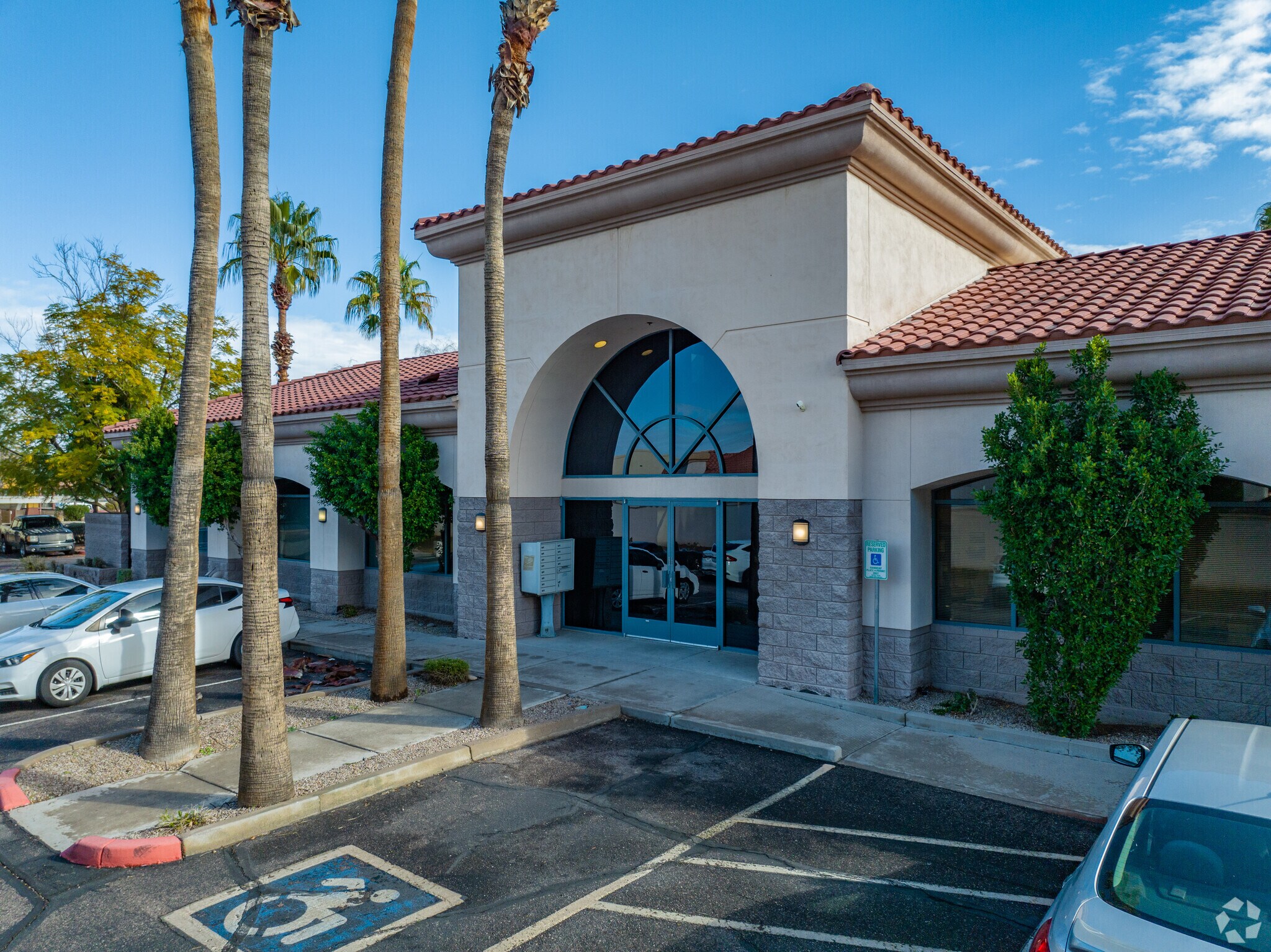 1420 N Greenfield Rd, Gilbert, AZ à louer Photo du bâtiment- Image 1 de 8