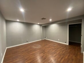 1002 W Huisache Ave, San Antonio, TX for lease Interior Photo- Image 1 of 2