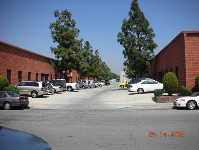More details for 26818 Oak Ave, Canyon Country, CA - Industrial for Lease