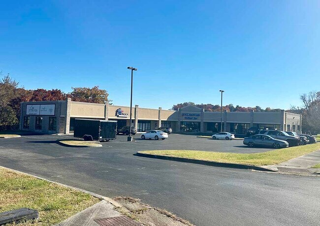 More details for 3966 Bristol Hwy, Johnson City, TN - Retail for Sale