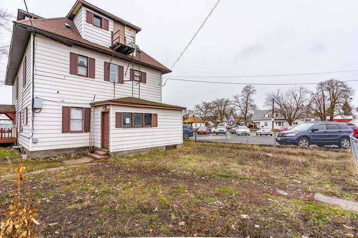 3011 E Queen Ave, Spokane, WA à vendre - Photo du bâtiment - Image 2 de 21