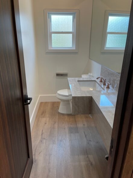 618-624 N Main St, Santa Ana, CA à louer - Photo intérieure - Image 3 de 9