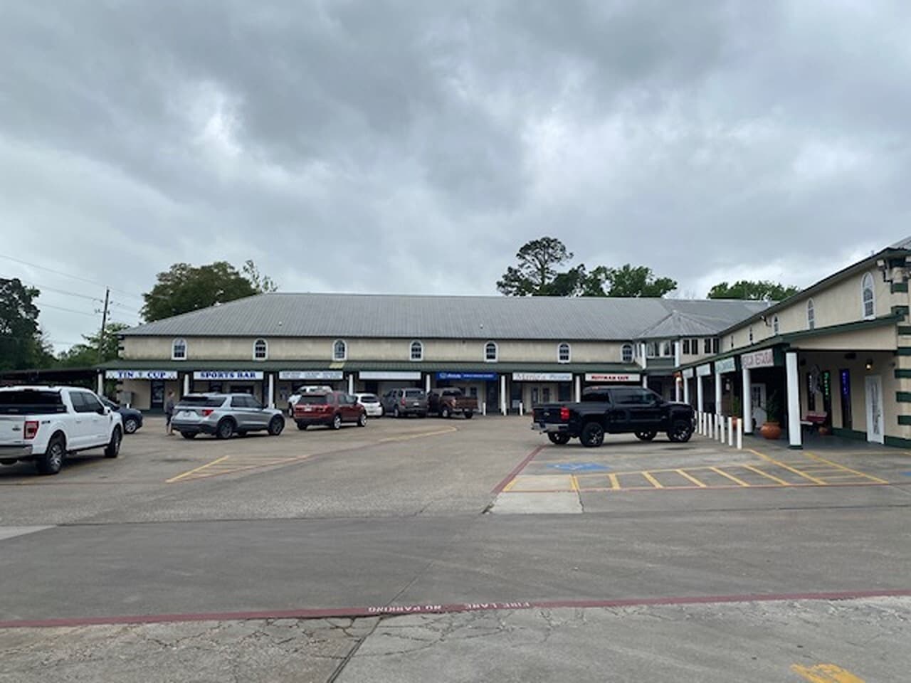 24501 Fm-2100, Huffman, TX for lease Primary Photo- Image 1 of 12