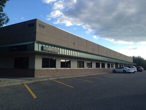 1215 N 7th St, Lake City, MN à louer Photo du bâtiment- Image 1 de 5