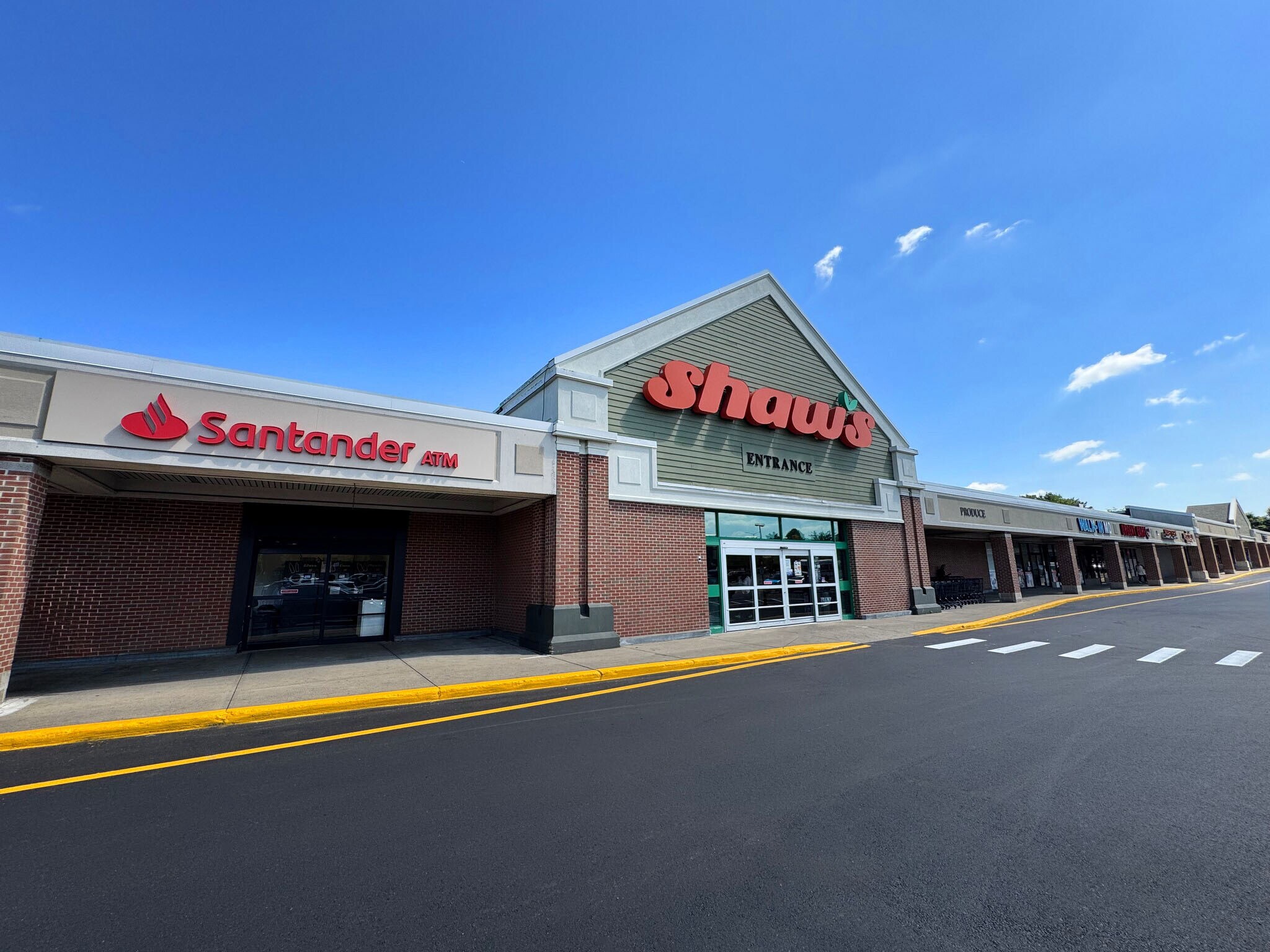 19-143 Memorial Pky, Randolph, MA for lease Primary Photo- Image 1 of 11