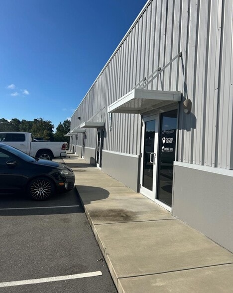 1324 Lake Park Blvd N, Carolina Beach, NC for lease - Building Photo - Image 2 of 16