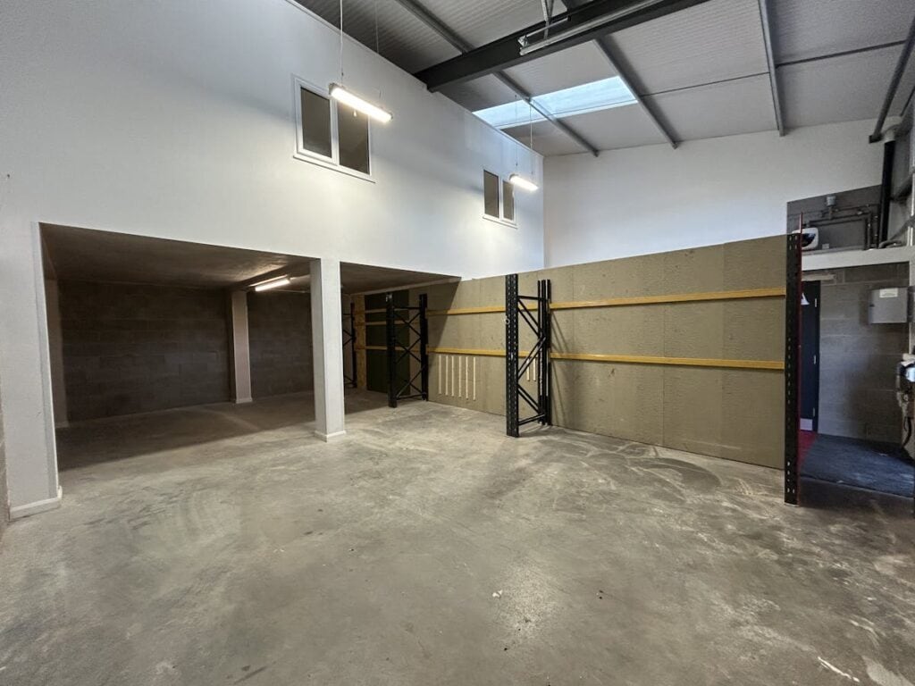 Hewell Rd, Redditch for lease Interior Photo- Image 1 of 3