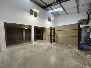 Hewell Rd, Redditch for lease Interior Photo- Image 1 of 3